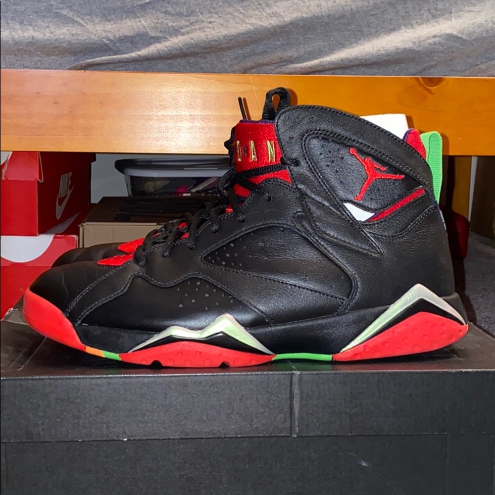Air Jordan 7 Retro “Marvin the Martian”